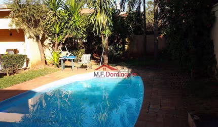 Sobrado com 3 dormitórios à venda, 452 m² por R$ 1.600.000,00 - Iate Clube de Americana - Americana/SP