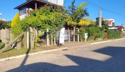 Casa para Venda em Imbituba, Arroio, 5 dormitórios, 4 banheiros, 3 vagas