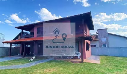 Casa para Venda em Imbituba, Centro, 3 dormitórios, 1 suíte, 2 banheiros, 3 vagas