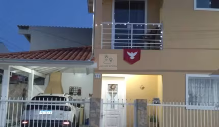 Casa para Venda em Imaruí, Centro, 2 dormitórios, 2 banheiros, 1 vaga