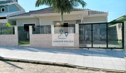 Casa para Venda em Imbituba, Village, 3 dormitórios, 1 suíte, 2 banheiros, 2 vagas