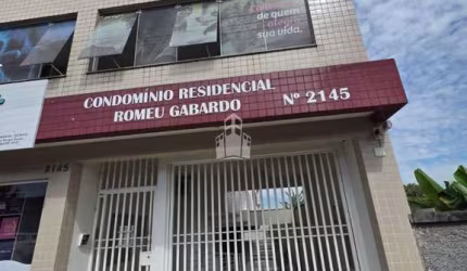 Apartamento com 3 quartos para alugar na Rua Generoso Marques, 2145, Centro, Campo Largo por R$ 2.400