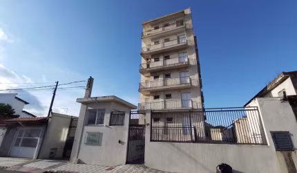 Apartamento com 2 Dorms e Suíte à Venda em Suzano