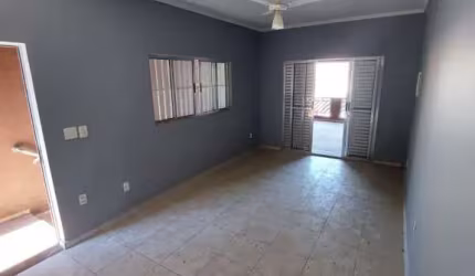 Casa com 2 Dorms e 2 vagas de garagem à Venda em Mogi das Cruzes
