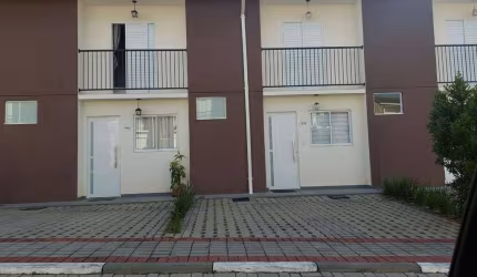 Casa de Condomínio á venda na Chácara Faggion em Suzano