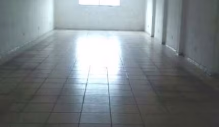 Prédio comercial já alugado em ótima localização.