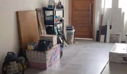 Casa Térrea recém formada com três dormitórios sendo uma suíte