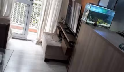 Apartamento com 02 dorm. e 01 vaga.