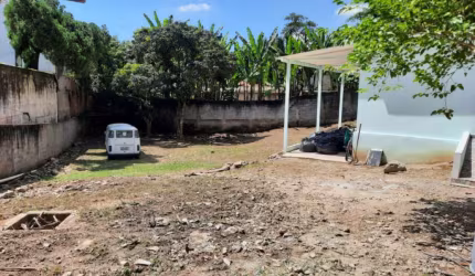 Terreno de 200m² no Horto Florestal