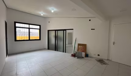 Salão comercial 120m² para locação em Santana