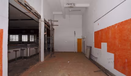 Galpão com 600 metros 15 vagas em local com todo tipo de comercio