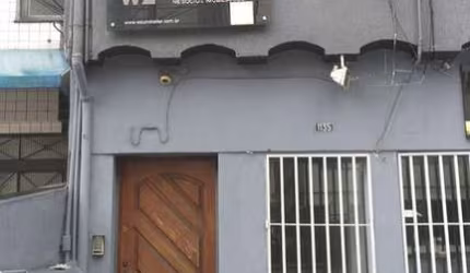 Salas comerciais , sob loja, com 3 banheiros e vaga no bairro de Santana