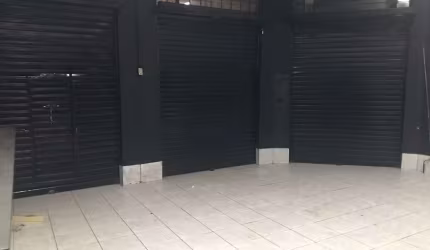 Galpão/Depósito/Armazém e 2 banheiros,100 metros para Alugar na Casa Verde