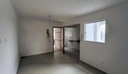 Apartamento a venda, 02 dormitórios, 01 banheiro, cozinha e 01 vaga de garagem em Santana