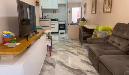 Casa em Condomínio Fechado com 2 suítes , 1 vaga de garagem e 105 metros paran venda na Vila Nivi
