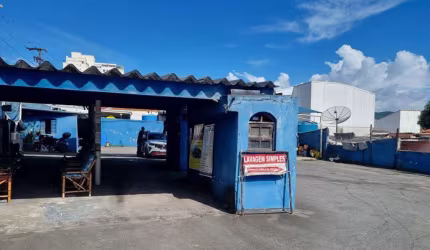 Ponto comercial para alugar, ótima localização, amplo espaço para estacionamento  ou lava rápido.