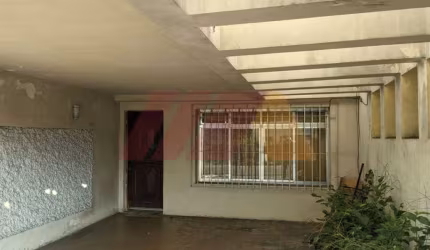 Sobrado para venda, com 4 dormitórios, 2 vagas de garagem. Localizado no Lauzane Paulista.