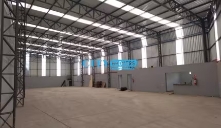 Barracão / Galpão / Depósito para alugar na Rodovia Fernão Dias, --, Vila Ayrosa, São Paulo por R$ 32.000