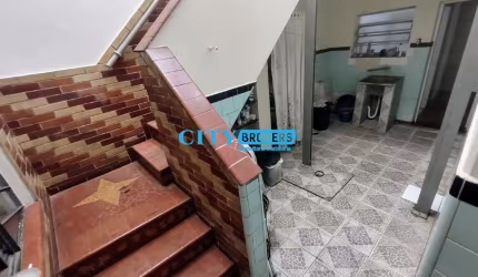 Casa com 4 quartos à venda na Rua Juruaba, --, Vila Liviero, São Paulo por R$ 890.000