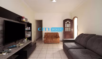 Casa com 3 quartos à venda na Rua Marquês Olinda, --, Vila Dom Pedro I, São Paulo por R$ 800.000