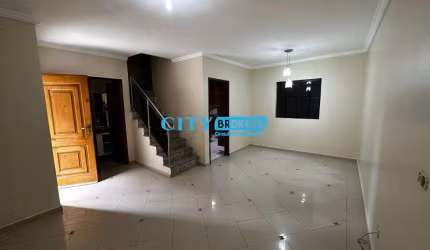 Casa em condomínio fechado com 3 quartos à venda na Rua Cláudio Rodrigues Lopes, --, Chora Menino, São Paulo por R$ 583.000