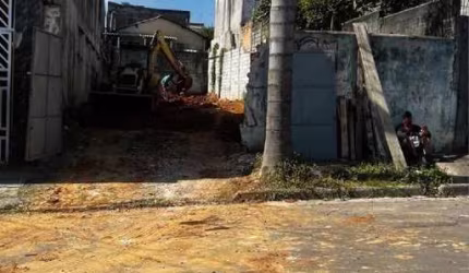 Terreno à venda na Itália, --, Jardim São Francisco, Guarulhos por R$ 360.000