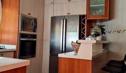 Casa com 3 quartos à venda na Rua Jesuíno Rabello, --, Vila Milton, Guarulhos por R$ 900.000