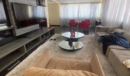 Casa em condomínio fechado com 3 quartos à venda na Rua Braz Cubas, --, Centro, Mogi das Cruzes por R$ 2.000.000