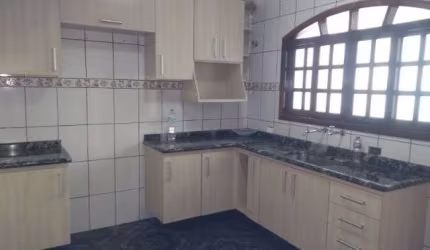Casa com 4 quartos à venda na Rua Miguel Tavares, --, Parque Flamengo, Guarulhos por R$ 540.000