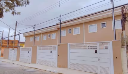 Casa com 2 quartos à venda na Rua Maria Susano Polilo, --, Vila Rosária, São Paulo por R$ 375.000