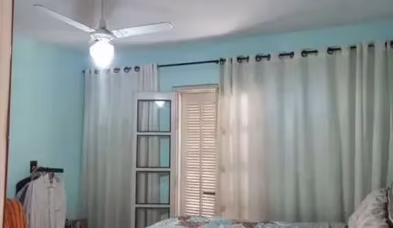 Casa com 2 quartos à venda na Rua Leoberto Leal, --, Jardim Santa Mena, Guarulhos por R$ 450.000