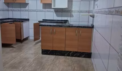 Casa com 3 quartos à venda na Engenheiro Paulo Frontim, --, Jardim São Paulo, Guarulhos por R$ 700.000