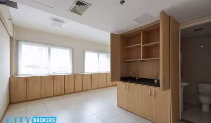 Sala comercial à venda na Rua Maestro Cardim, --, Bela Vista, São Paulo por R$ 300.000