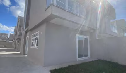 Sobrado Padrão para Venda em Bairro Alto Curitiba-PR