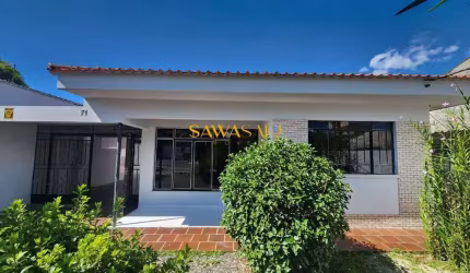 Casa Padrão para Aluguel Guabirotuba Curitiba-PR