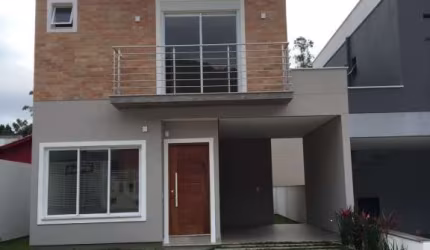 Casa de 3 dormitórios em Recanto dos Açores - Florianópolis | 130m² | 3 suítes | R$1.295.800,00 para venda