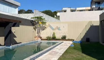 Casa 4 Dorms em Ingleses, Florianópolis - 240m², R$2.200.000
