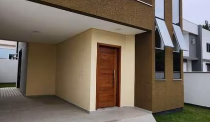 Sobrado à Venda em São João do Rio Vermelho - R$ 790.000