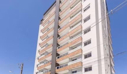 Venda: Apartamento 2 dormitórios, 1 suíte em Canto, Florianópolis. 76,1m² por R$ 995.000. Conforto e localização!