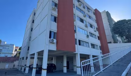 Venda ou locação: Apartamento 3 dorm. em Estreito, Florianópolis. 84m², 1 suíte, por R$450.000 ou R$2.900/mês.