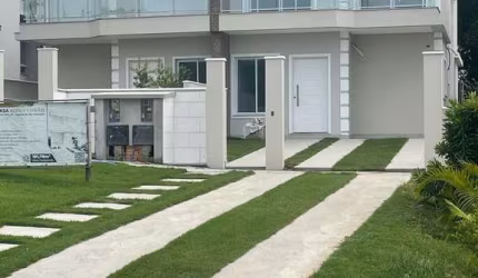 Venda: Casa 4 dormitórios em Ingleses, Florianópolis. 225m², 4 suítes, 1 banheiro. Oportunidade por R$990.000!