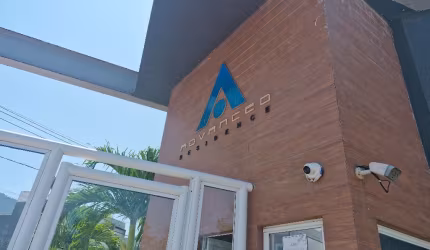 Casa á venda em Vargem Pequena-4 quartos-3 suítes-224m2.