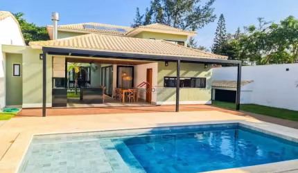 Casa alto padrão a 20 metros da praia de geriba