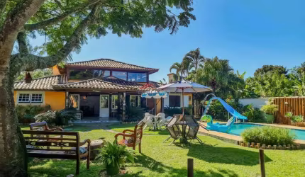 Casa espetacular a poucos metros da areia de Geribá