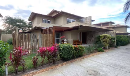 Casa em Condomínio na Beira da Praia