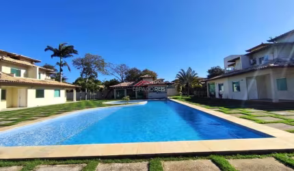 Casa em condomínio com 04 quartos a 200 metros da praia de Manguinhos!