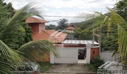 JOÃO FERNANDES - IMÓVEL COM 4 SUÍTES E VISTA MAR