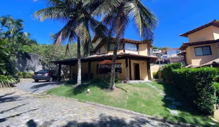 Linda Casa de 5 Quartos em Condomínio Exclusivo a 300 m da Praia de Geribá