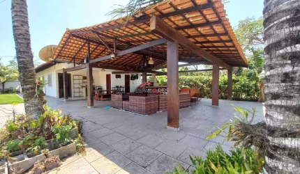 Casa à venda com 4 quartos independente no Arpoador da Rasa em Buzios