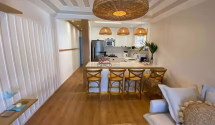 Casa a venda em condomínio a 300m da praia de Geribá, com 02 quartos, sendo 01 suíte e area gourmet privativa.
